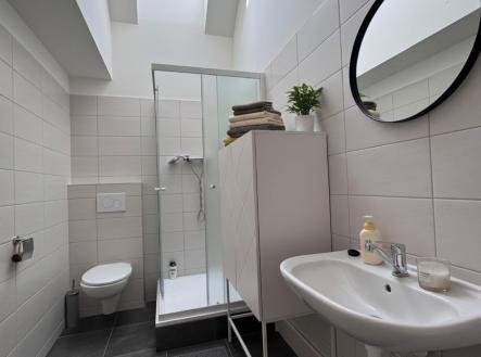 . | Pronájem bytu, 2+kk, 45 m²