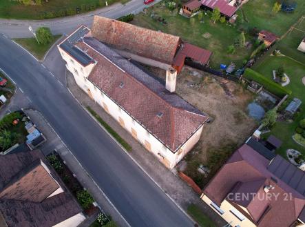 . | Prodej - nájemní dům, 430 m²