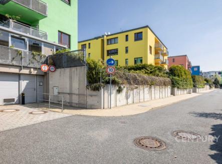 . | Pronájem bytu, 3+kk, 67 m²