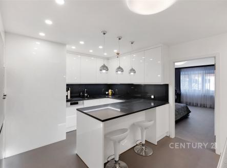 Kuchyň | Pronájem bytu, 3+1, 84 m²