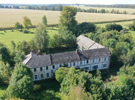 Letecký snímek objektu | Prodej - zemědělský objekt, 1 547 m²