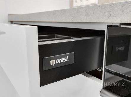 . | Pronájem bytu, 2+kk, 44 m²