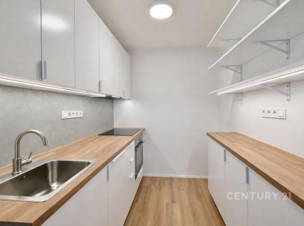 . | Pronájem bytu, 1+kk, 36 m²