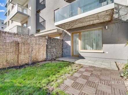 . | Pronájem bytu, 1+kk, 33 m²