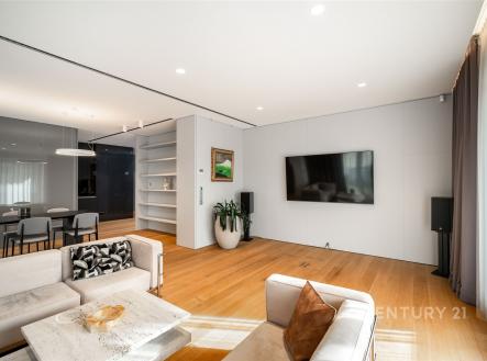 . | Pronájem bytu, 3+kk, 137 m²