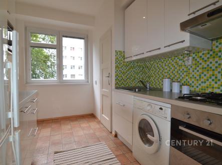 . | Pronájem bytu, 3+1, 79 m²