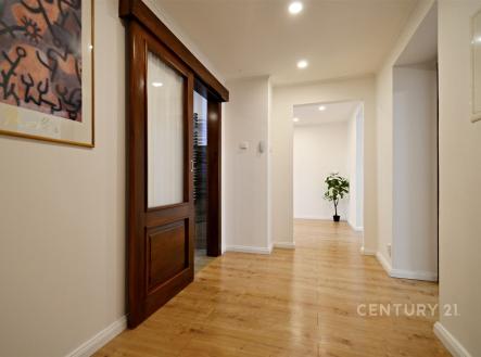 . | Prodej bytu, 2+1, 60 m²