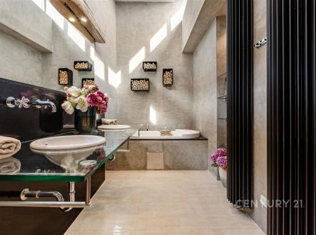 . | Prodej - dům/vila, 158 m²