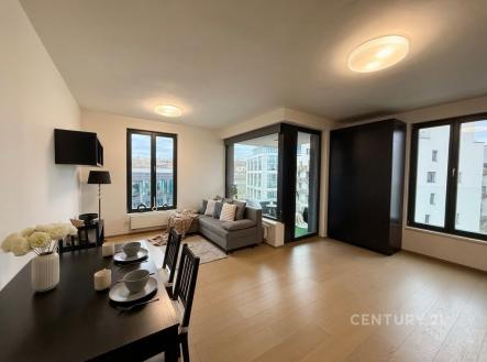 . | Pronájem bytu, 2+kk, 56 m²