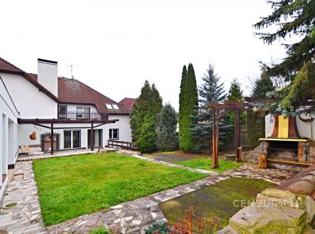 . | Prodej - dům/vila, 830 m²