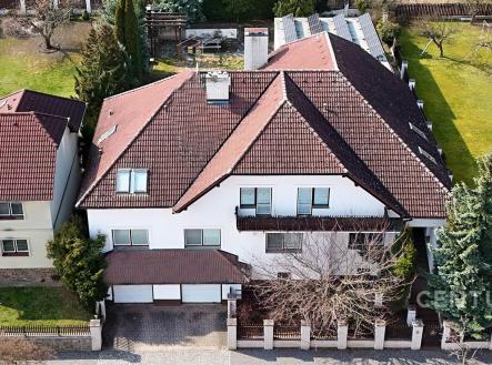 Prodej - dům/vila, 830 m²