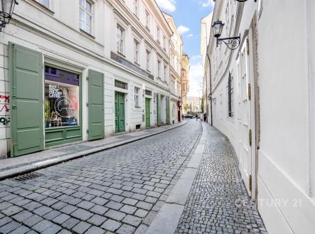 . | Pronájem bytu, 2+kk, 62 m²