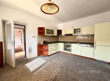 . | Prodej - dům/vila, 278 m²