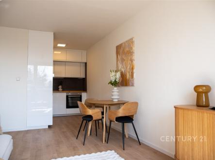 Kompaktní kuchyň | Prodej bytu, 2+kk, 42 m²