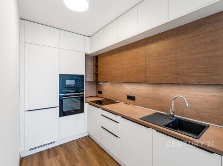 . | Pronájem bytu, 2+kk, 54 m²