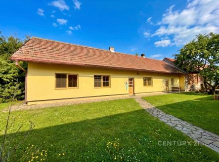. | Prodej - dům/vila, 278 m²