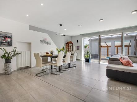 . | Prodej - dům/vila, 354 m²