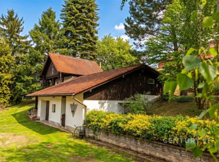 . | Prodej - dům/vila, 450 m²