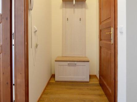 . | Pronájem bytu, 1+kk, 29 m²