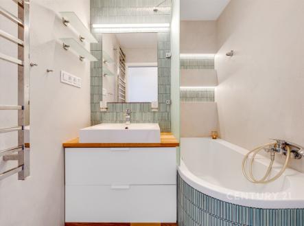 . | Prodej bytu, 3+kk, 77 m²