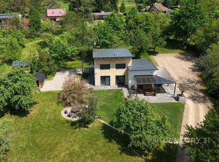 . | Prodej - dům/vila, 141 m²
