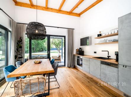 . | Prodej - dům/vila, 141 m²
