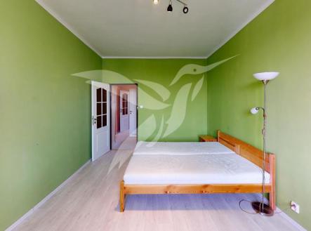 Byt-21-Plzen-Francouzska-trida-Bedroom.jpg | Pronájem bytu, 2+1, 61 m²