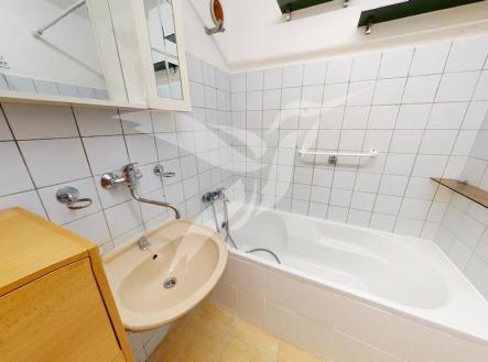 Byt-11-Plzen-Zluticka-ulice-07162021_100829.jpg | Pronájem bytu, 1+1, 39 m²