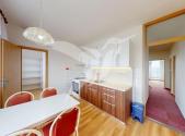 Pronájem bytu, 3+1, 82 m²