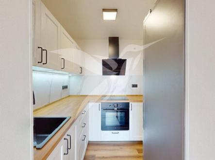 Byt-21-Krouzova-28-Praha-03122026_163854.jpg | Pronájem bytu, 2+1, 43 m²