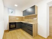 Prodej - obchodní prostor, 56 m²