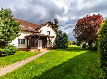 . | Prodej - dům/vila, 287 m²