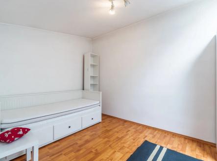 pokoj / ložnice s dřevěná podlaha | Pronájem bytu, 2+1, 37 m²