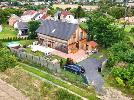 Pohled na RD | Prodej - dům/vila, 161 m²