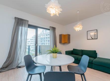 Pokoj s kuchyní | Pronájem bytu, 3+kk, 74 m²