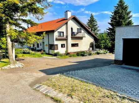 . | Prodej - dům/vila, 317 m²