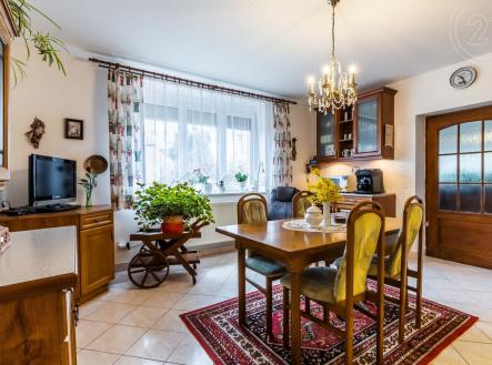 . | Prodej - dům/vila, 220 m²
