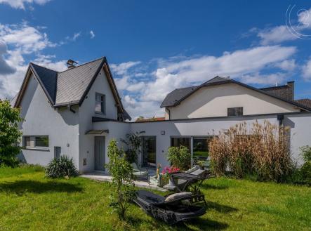 . | Prodej - dům/vila, 215 m²