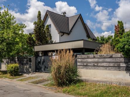 Prodej - dům/vila, 215 m²