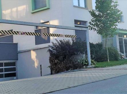 Prodej parkovacího stání Žižkov | Prodej - malý objekt/garáž