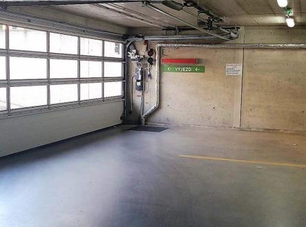 Prodej parkovacího stání Žižkov | Prodej - malý objekt/garáž