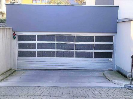 Prodej parkovacího stání Žižkov | Prodej - malý objekt/garáž