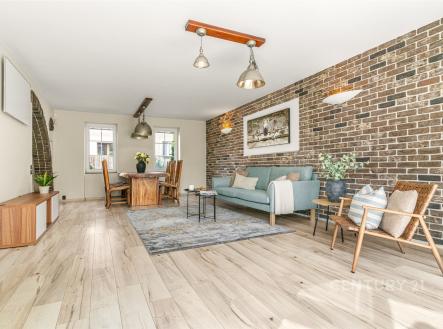 . | Prodej - dům/vila, 250 m²