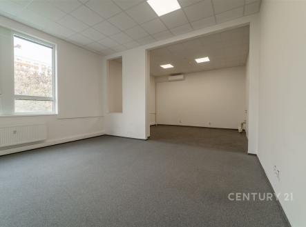 . | Pronájem - kanceláře, 60 m²