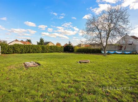 . | Prodej - pozemek pro bydlení, 1 098 m²