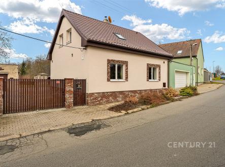 . | Prodej - dům/vila, 142 m²