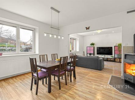 . | Prodej - dům/vila, 142 m²