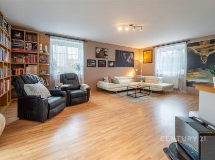 . | Prodej - dům/vila, 247 m²