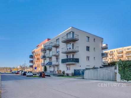 Dům | Pronájem bytu, 2+1, 77 m²