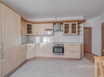 Kuchyně | Pronájem bytu, 2+1, 77 m²